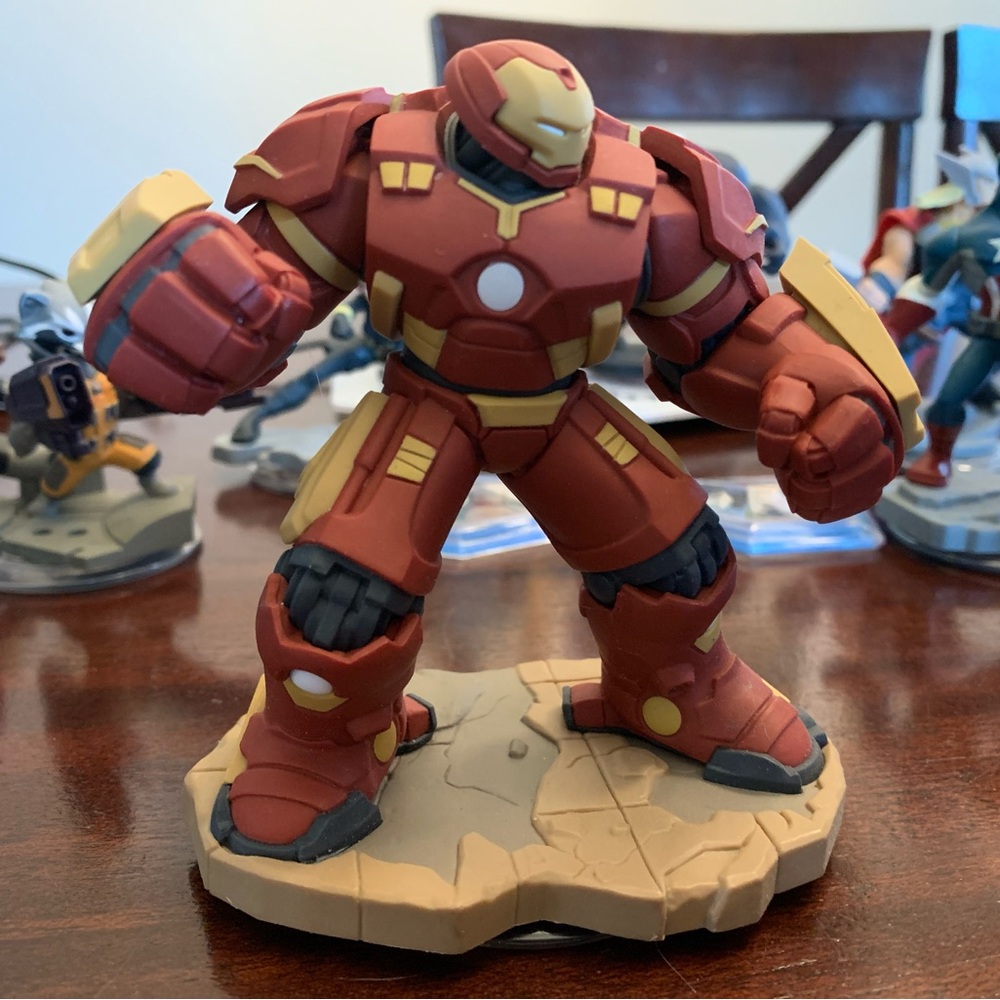 Ironman - Disney Infinity 3.0 Red and Gold Action Figure